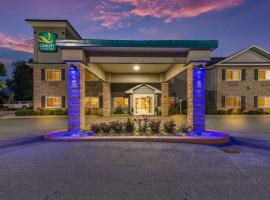 Quality Inn & Suites Hendersonville - Flat Rock, hotel v destinaci Flat Rock