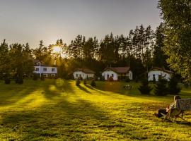 Gospodarstwo Agroturystyczne Zacisze, farm stay sa Ruś