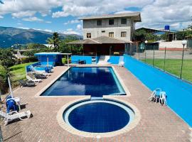 Hostería Vista Del Valle, hotel met zwembaden in Hacienda Santa Isabel