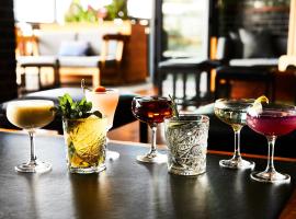 Kimpton Journeyman Hotel by IHG, hotel near General Mitchell International Airport - MKE, Milwaukee
