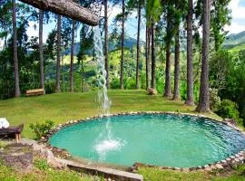 Casa da Colina Chalés