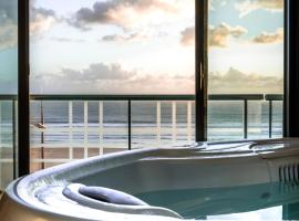 Au Charm'Sablais, hotel in Les Sables-dʼOlonne