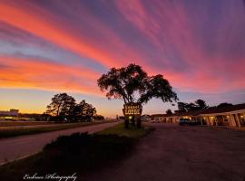 Sunset Lodge Escanaba, kalnų namelis mieste Eskanaba