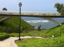 Terrazas Apartments Miraflores, hotel boutique em Lima