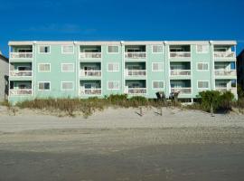 Sandpebble Beach Club Surfside Beach a Ramada by Wyndham, ваканционно жилище на плажа в Мъртъл Бийч