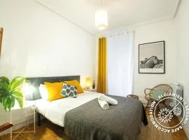 Espacioso, Moderno y a pie de Playa Zurriola