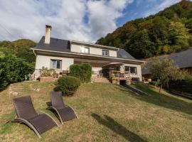 Grand Yatou - 8 pers, RDC, tout confort - Parking, jardin & Wifi, vacation home in Cauterets