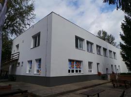 Ubytovna Koupaliště, hostel din Litoměřice