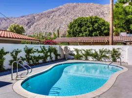 Seville Corner Downtown Condo Permit# 3030, hotell i Palm Springs
