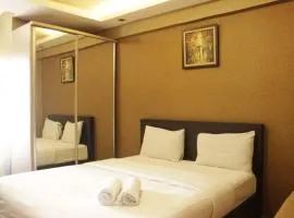 Strategic & Comfy Studio at Gateway Cicadas Apartment By Travelio