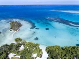 Barrier Beach Resort, chalet de montaña en Luganville