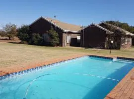 House, Cottage and Contractors Manor