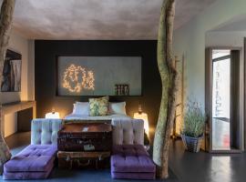 Oniropetra Boutique Hotel – hotel w mieście Karpenision