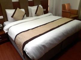 Airport Hotel Golden Bliss Near Delhi Airport, hotel i Mahipalpur, New Delhi