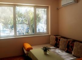 Central Apartment, hotel with parking in Silistra