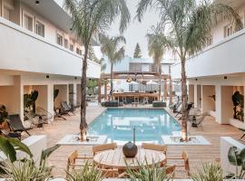 More Meni Residence & Suites, מלון בטיגאקי
