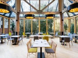 4 stars hotel in Hemel Hempstead