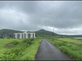 Strawberry hills, hotel em Hātgarh