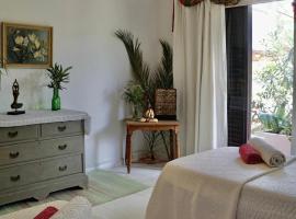 Ibiza Yoga - Villa Roca 3, hotel in Sant Joan de Labritja