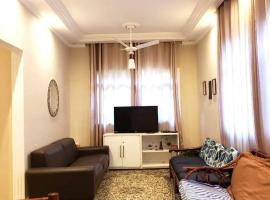 Casa de temporada Praia Grande, hotel v destinaci Embu