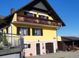 Wein- und Weitblick, hotel with parking in Gleinstätten