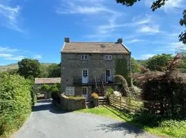 Wonderfully Scenic and Comfortable Dales Mill Property