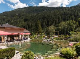 Hotel Eden, хотел в Тукс