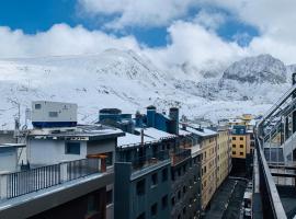 AC Apartaments Centre, κατάλυμα με κουζίνα σε Pas de la Casa