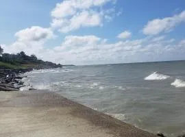 Lake View Cottage on Lake Erie