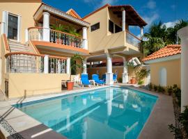 Righetto Vacation Rentals, hotell i Puerto Morelos