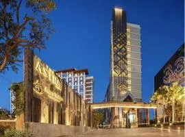 luxury high floor loft pool condo with 2 bedrooms