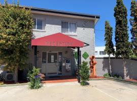 Crest Motor Inn, hôtel à Queanbeyan