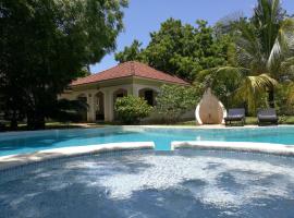 Safina Cottages, holiday home in Diani Beach