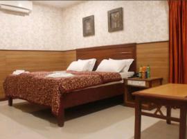 Hotel Chitra Park, hotel a Tiruchchendūr