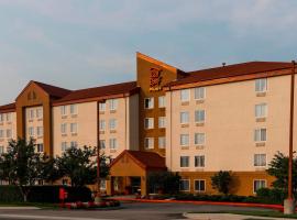 Red Roof PLUS Long Island - Garden City, hotel v destinaci Westbury