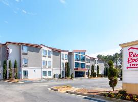 Red Roof Inn Locust Grove, viešbutis mieste Lokast Grovas