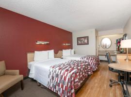 Red Roof Inn Detroit - Dearborn-Greenfield Village，迪爾伯恩的飯店