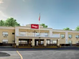 Red Roof Inn & Suites Newburgh - Stewart Airport West Point