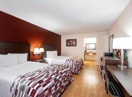 Red Roof Inn Knoxville North - Merchants Drive: Knoxville şehrinde bir otel