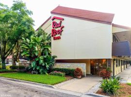 Red Roof Inn Tampa Fairgrounds - Casino, motel v mestu Tampa