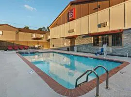 Red Roof Inn PLUS+ Huntsville