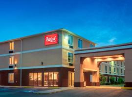 Red Roof Inn & Suites Biloxi - Ocean Springs, hotel u gradu 'Biloxi'
