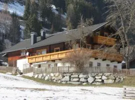Hartl, Haus
