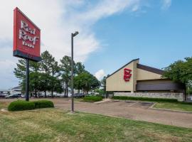 Viesnīca ar autostāvvietu Red Roof Inn Jackson North – Ridgeland pilsētā Ridžlenda