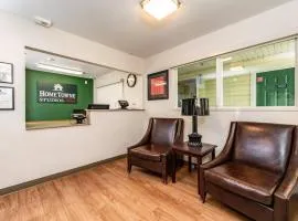 HomeTowne Studios by Red Roof Fresno - West