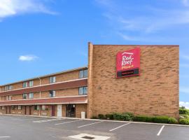 Red Roof Inn PLUS+ Columbus - Worthington, hotel az Anheuser-Busch Co környékén Columbusban