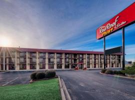 Red Roof Inn PLUS+ Huntsville – Madison，麥迪遜的飯店