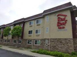 Red Roof Inn Hayward