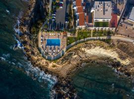 Vrachia Beach Hotel & Suites - Adults Only โรงแรมในปาฟอสซิตี้