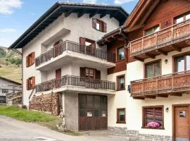 4 bedrooms apartement at Livigno 50 m away from the slopes with balcony and wifi